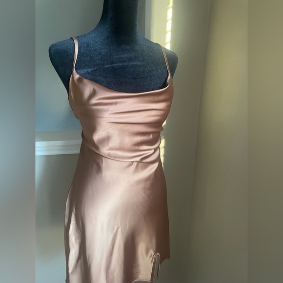 NEW - Brown Solid Tie Backless Cami mini Dress - Picture 4 of 10